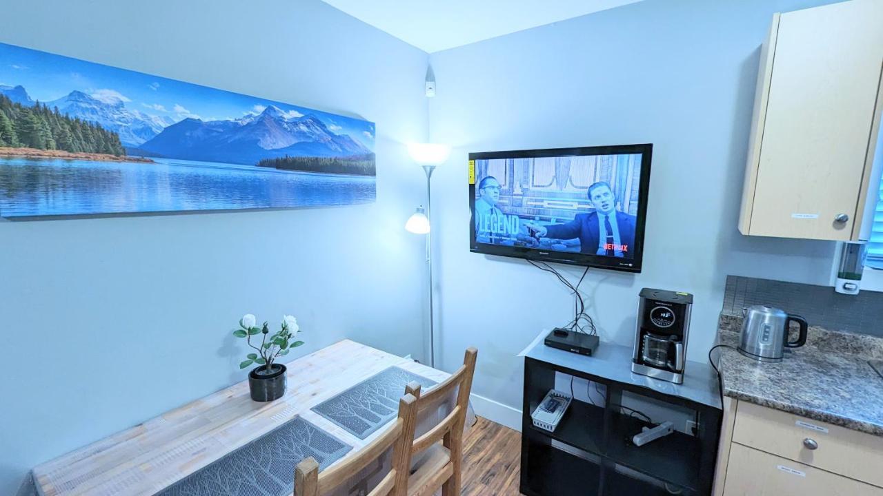 Entire Forest Home Near Nature & Amenities Surrey Eksteriør billede